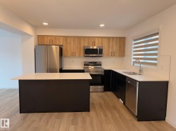 76 1025 SECORD PROMENADE Promenade  Edmonton, AB T5T 7V4