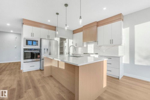 519 171 Street, Edmonton, AB - Indoor Photo Showing Kitchen With Upgraded Kitchen