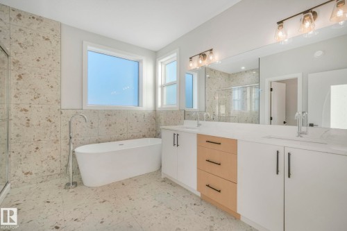 519 171 Street, Edmonton, AB - Indoor Photo Showing Bathroom