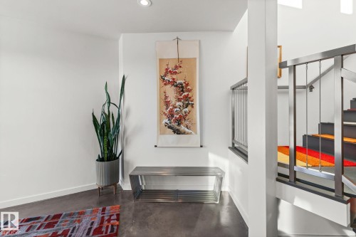 6428 Ada Boulevard, Edmonton, AB - Indoor Photo Showing Other Room