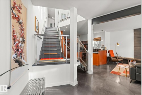 6428 Ada Boulevard, Edmonton, AB - Indoor Photo Showing Other Room