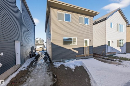 3 Eton Link, Spruce Grove, AB - Outdoor