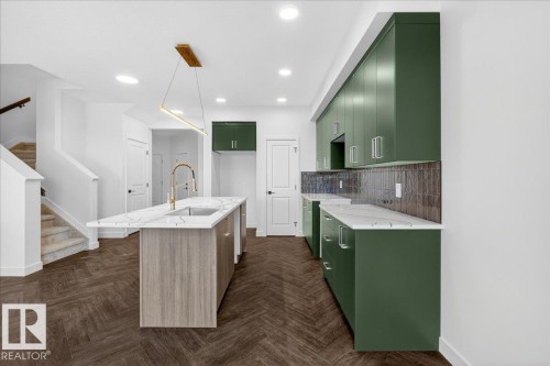 2134 Crossbill Lane, Edmonton, AB - Indoor Photo Showing Kitchen