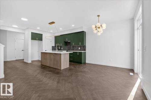 2134 Crossbill Lane, Edmonton, AB - Indoor Photo Showing Kitchen