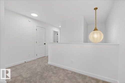 2134 Crossbill Lane, Edmonton, AB - Indoor Photo Showing Other Room