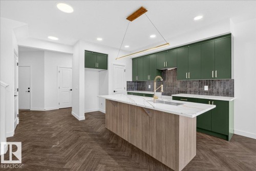 2134 Crossbill Lane, Edmonton, AB - Indoor Photo Showing Kitchen