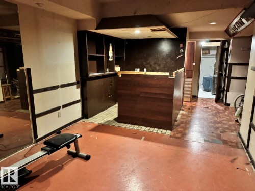 6612 36A Avenue, Edmonton, AB - Indoor Photo Showing Other Room