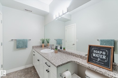 111 9603 98 Avenue, Edmonton, AB - Indoor Photo Showing Bathroom