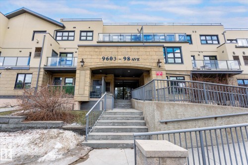 111 9603 98 Avenue, Edmonton, AB - Outdoor