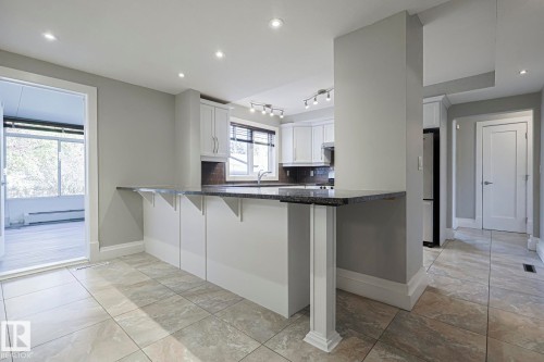 8907 140 Street Nw, Edmonton, AB - Indoor Photo Showing Kitchen
