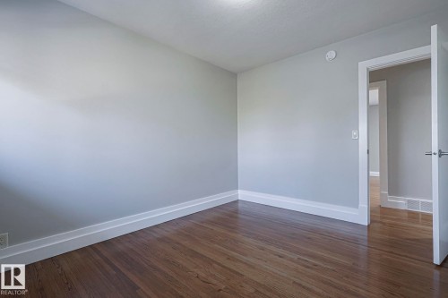 8907 140 Street Nw, Edmonton, AB - Indoor Photo Showing Other Room