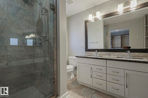 8907 140 Street Nw, Edmonton, AB - Indoor Photo Showing Bathroom