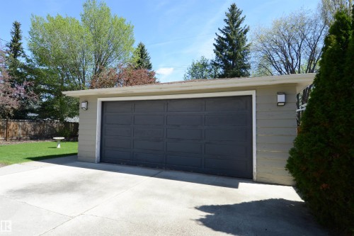 8907 140 Street Nw, Edmonton, AB - Outdoor