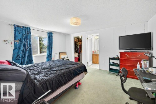 1226 West View Rise, Edmonton, AB - Indoor Photo Showing Bedroom