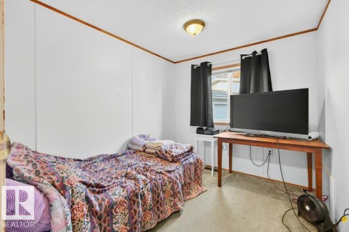 1226 West View Rise, Edmonton, AB - Indoor Photo Showing Bedroom