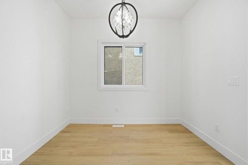 10723 70 Avenue, Edmonton, AB - Indoor Photo Showing Other Room