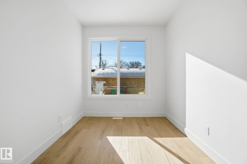 10723 70 Avenue, Edmonton, AB - Indoor Photo Showing Other Room