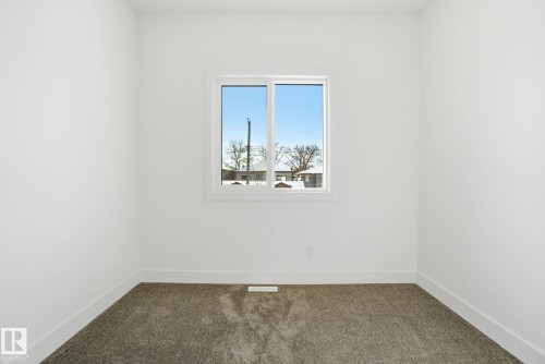 10723 70 Avenue, Edmonton, AB - Indoor Photo Showing Other Room