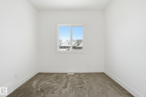10723 70 Avenue, Edmonton, AB - Indoor Photo Showing Other Room