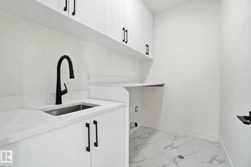 10723 70 Avenue, Edmonton, AB - Indoor Photo Showing Laundry Room