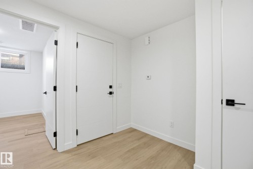10723 70 Avenue, Edmonton, AB - Indoor Photo Showing Other Room