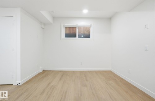 10723 70 Avenue, Edmonton, AB - Indoor Photo Showing Other Room