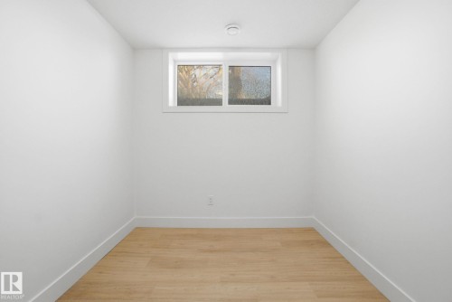 10723 70 Avenue, Edmonton, AB - Indoor Photo Showing Other Room
