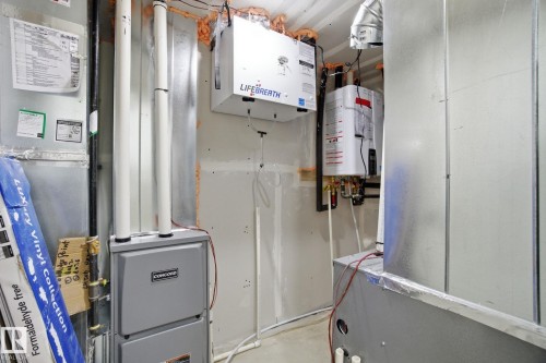 10723 70 Avenue, Edmonton, AB - Indoor Photo Showing Basement