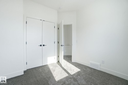10725 70 Avenue, Edmonton, AB - Indoor Photo Showing Other Room