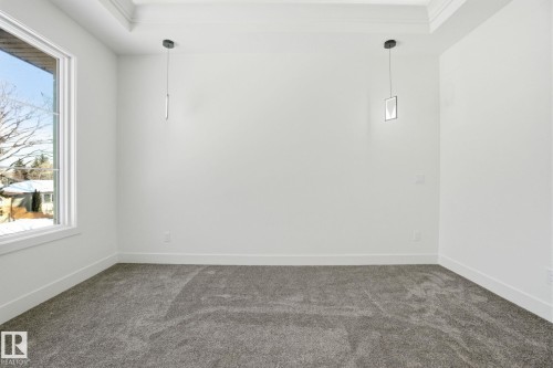 10725 70 Avenue, Edmonton, AB - Indoor Photo Showing Other Room