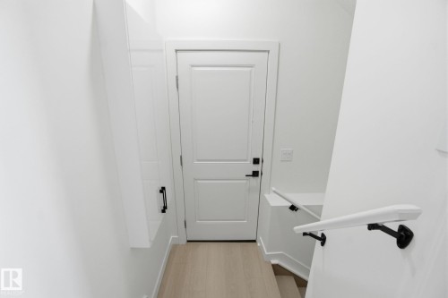 10725 70 Avenue, Edmonton, AB - Indoor Photo Showing Other Room