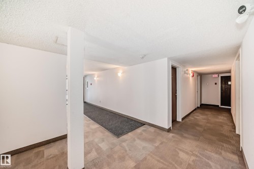 202 10731 84 Avenue, Edmonton, AB - Indoor Photo Showing Other Room