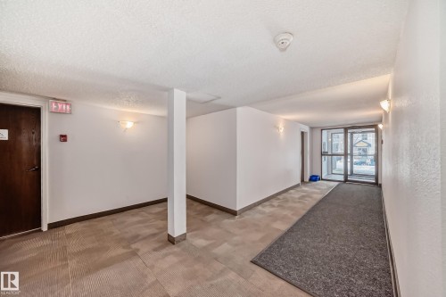 202 10731 84 Avenue, Edmonton, AB - Indoor Photo Showing Other Room