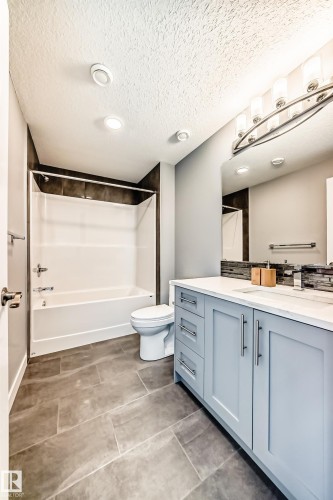 154 Aston Bend, Leduc, AB - Indoor Photo Showing Bathroom