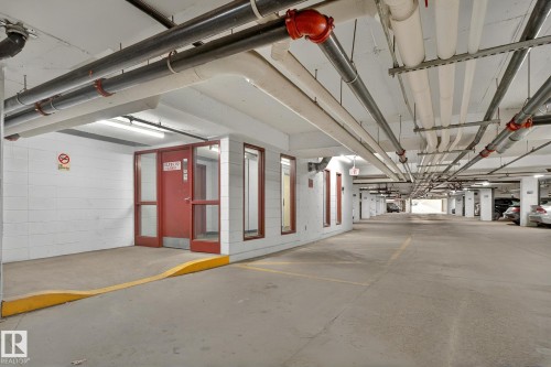 434 263 Macewan Road, Edmonton, AB - Indoor Photo Showing Garage