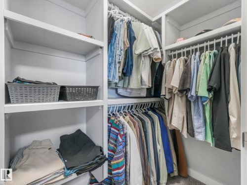 View of walk in closet - 3510 48 Avenue, Beaumont, AB - Indoor With Storage