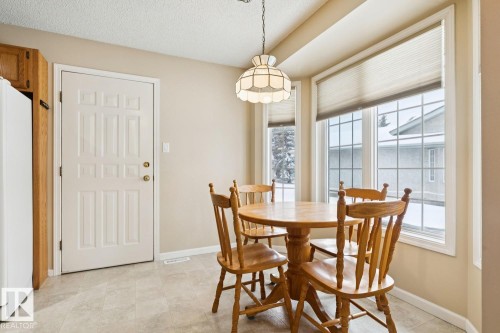 38 303 Twin Brooks Drive, Edmonton, AB - Indoor Photo Showing Dining Room
