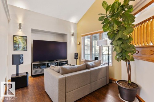 16 Oakmont Drive, St. Albert, AB - Indoor Photo Showing Other Room