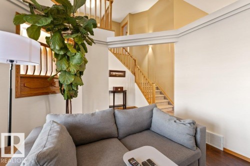 16 Oakmont Drive, St. Albert, AB - Indoor Photo Showing Other Room