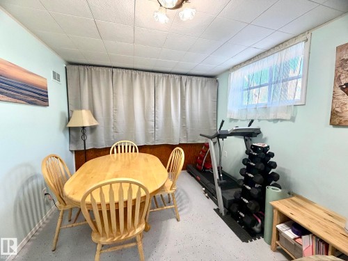 4811 51 Avenue, Lamont, AB - Indoor