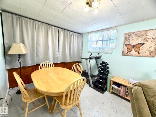 4811 51 Avenue, Lamont, AB - Indoor Photo Showing Dining Room