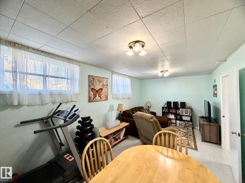 4811 51 Avenue, Lamont, AB - Indoor Photo Showing Dining Room