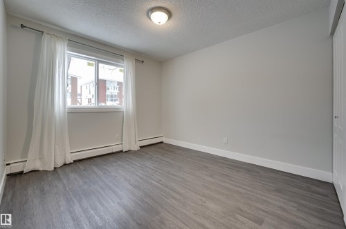 105 10621 79 Avenue, Edmonton, AB - Indoor Photo Showing Other Room