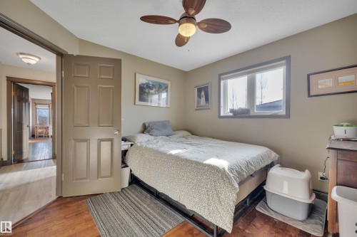 115 Parkside Drive, Wetaskiwin, AB - Indoor Photo Showing Bedroom