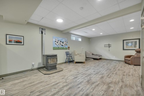 115 Parkside Drive, Wetaskiwin, AB - Indoor Photo Showing Other Room