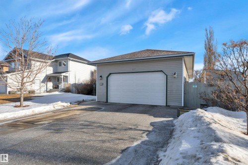 115 Parkside Drive, Wetaskiwin, AB - Outdoor