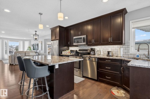 91 Westmews, Fort Saskatchewan, AB - Indoor Photo Showing Kitchen With Stainless Steel Kitchen With Upgraded Kitchen