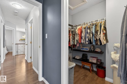 91 Westmews, Fort Saskatchewan, AB - Indoor