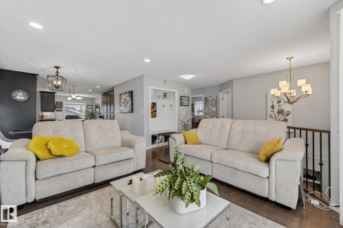 91 Westmews, Fort Saskatchewan, AB - Indoor Photo Showing Living Room