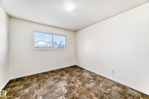 16912 101 Street, Edmonton, AB - Indoor Photo Showing Other Room